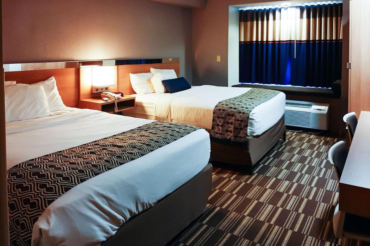 Starkville Inn & Suites Eksteriør billede
